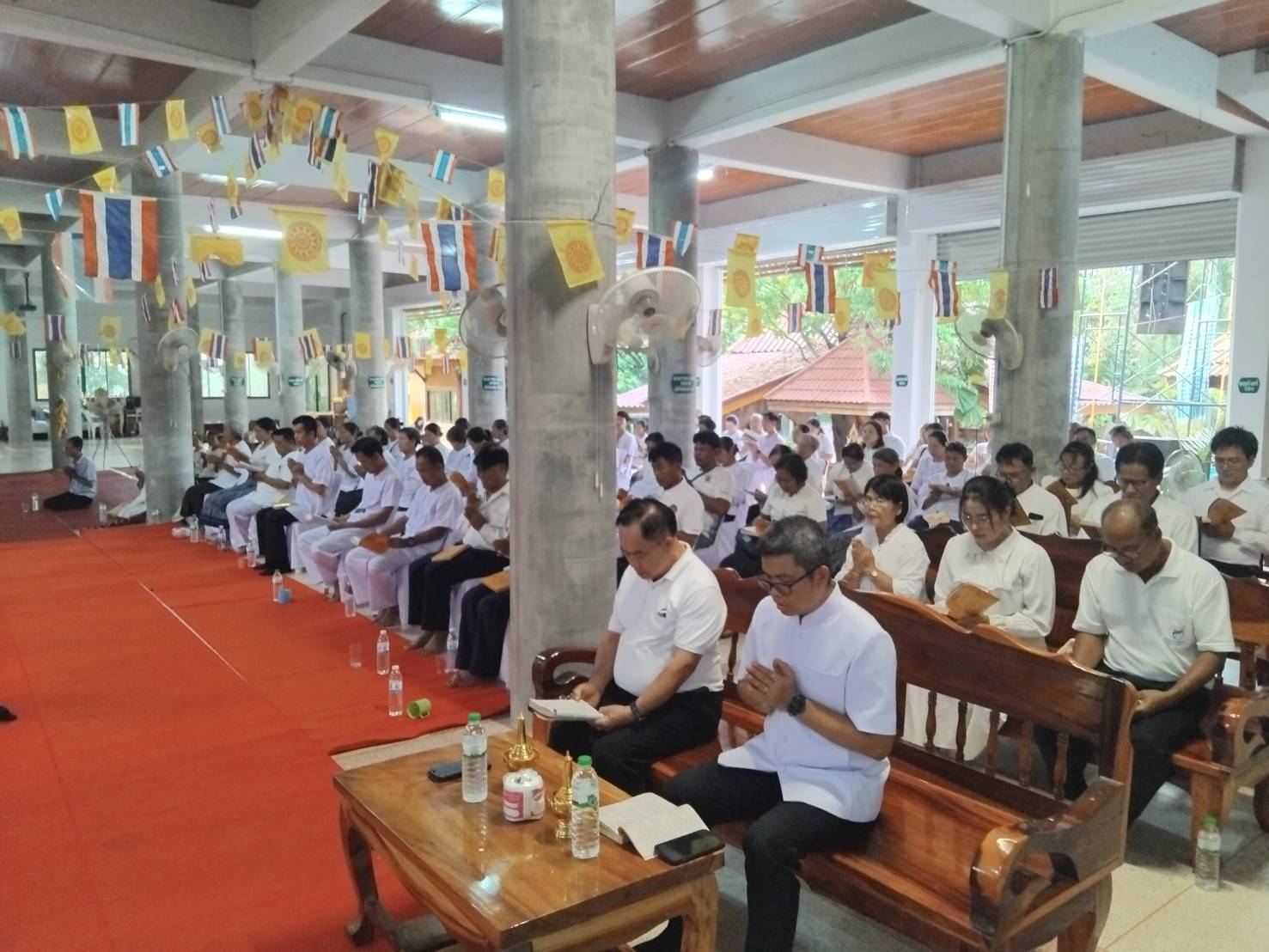 กิจกรรมเข้าวัดปฎิบัติธรรมวันธรรมสวนะ