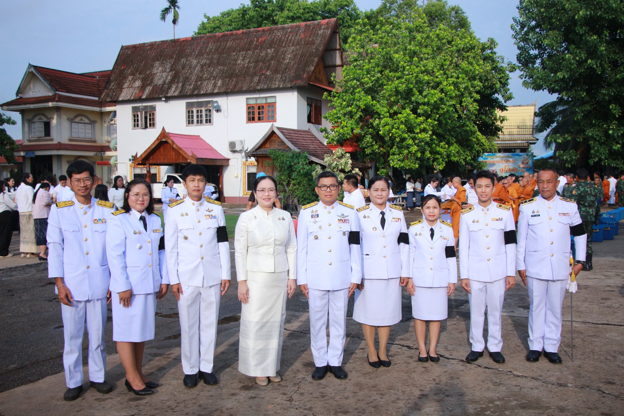 พช.อากาศอำนวย จ.สกลนคร : ร่วมพิธีเจริญพระพุทธมนต์และทำบุญตักบาตรถวายเป็นพระราชกุศล แด่สมเด็จพระนางเจ้าสุทิดา พัชรสุธาพิมลลักษณ พระบรมราชินี เนื่องในโอกาสวันเฉลิมพระชนมพรรษา ๔ รอบ ๓ มิถุนายน ๒๕๖๙