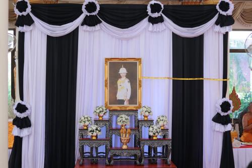พช.อากาศอำนวย จ.สกลนคร : ร่วมพิธีบำเพ็ญกุศลและทำบุญตักบาตร ในวาระครบ ๑๐๐ วัน (สตมวาร) แห่งการสิ้นพระชนม์ถวายเป็นพระกุศลแด่ สมเด็จพระเจ้าลูกเธอ เจ้าฟ้าพัชรกิติยาภา นเรนทิราเทพยวดี กรมหลวงราชสาริณีสิริพัชร มหาวัชรราชธิดา
