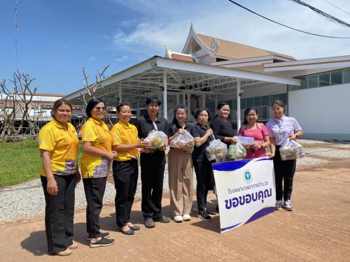 พช.ตำบลอากาศ ร่วมทำบุญสมทบทุนก่อสร้างอาคารทันตกรรม โรงพยาบาลอากาศอำนวย 